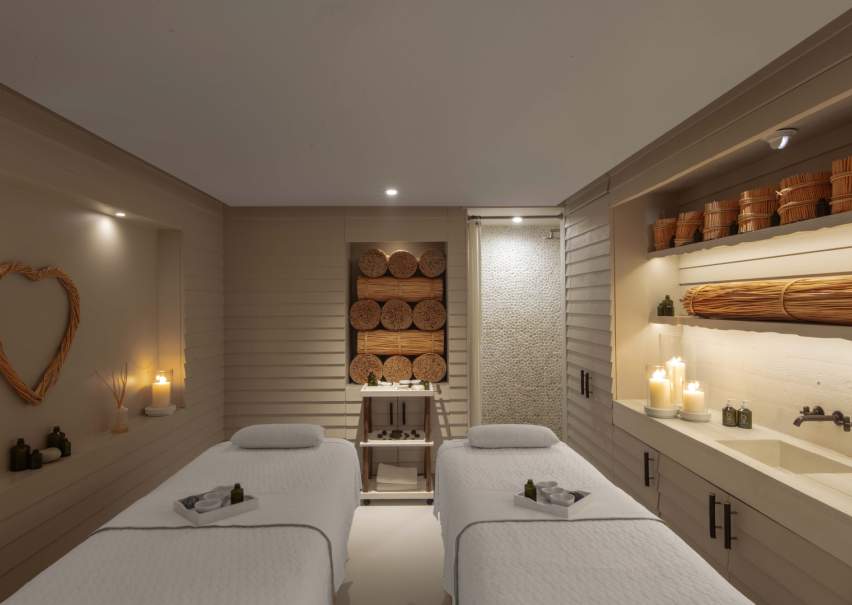 Massage tables at 1 South Beach