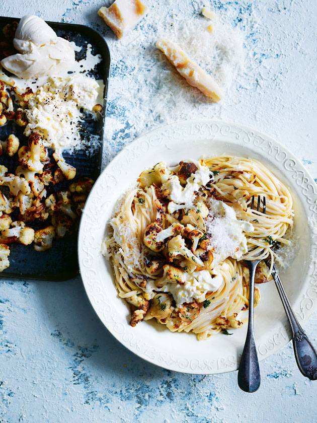 DONNA HAY spaghetti-with-cauliflower-and-burrata