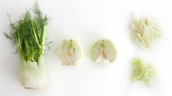 how_to_cut_a_fennel_bulb_1_horiz