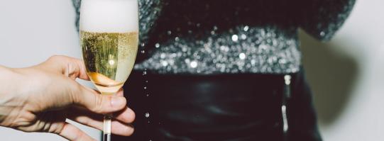 girl pouring champagne