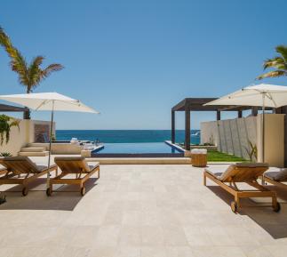 Five Bedroom Beachfront Villa Patio