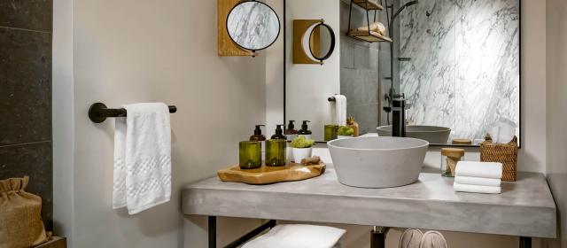 See All Rooms & Suites