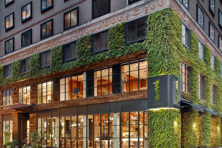1Hotel Central Park exterior with greenery